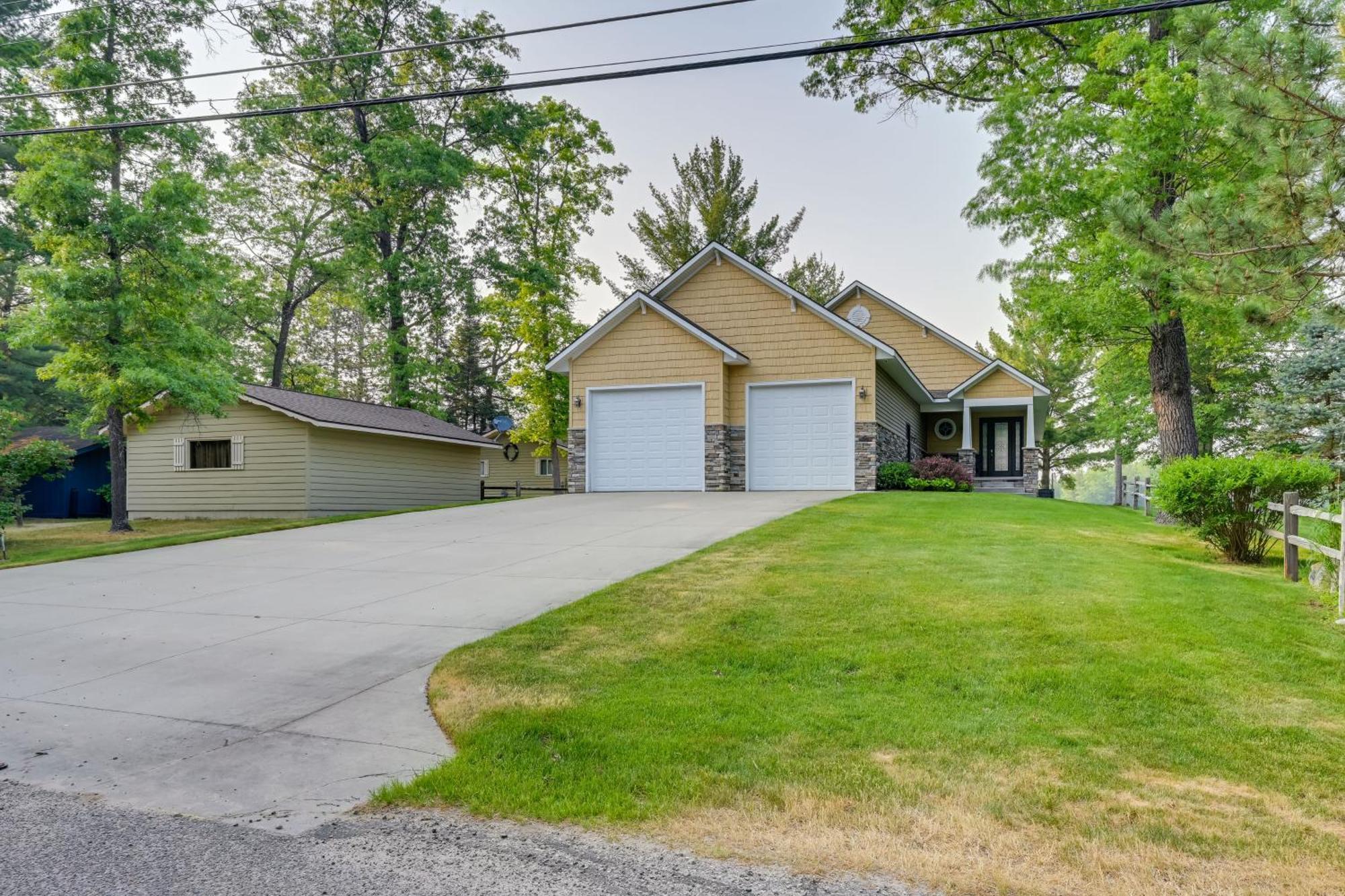 Luxe Waterfront Home With Private Lake Access! West Branch Exterior photo